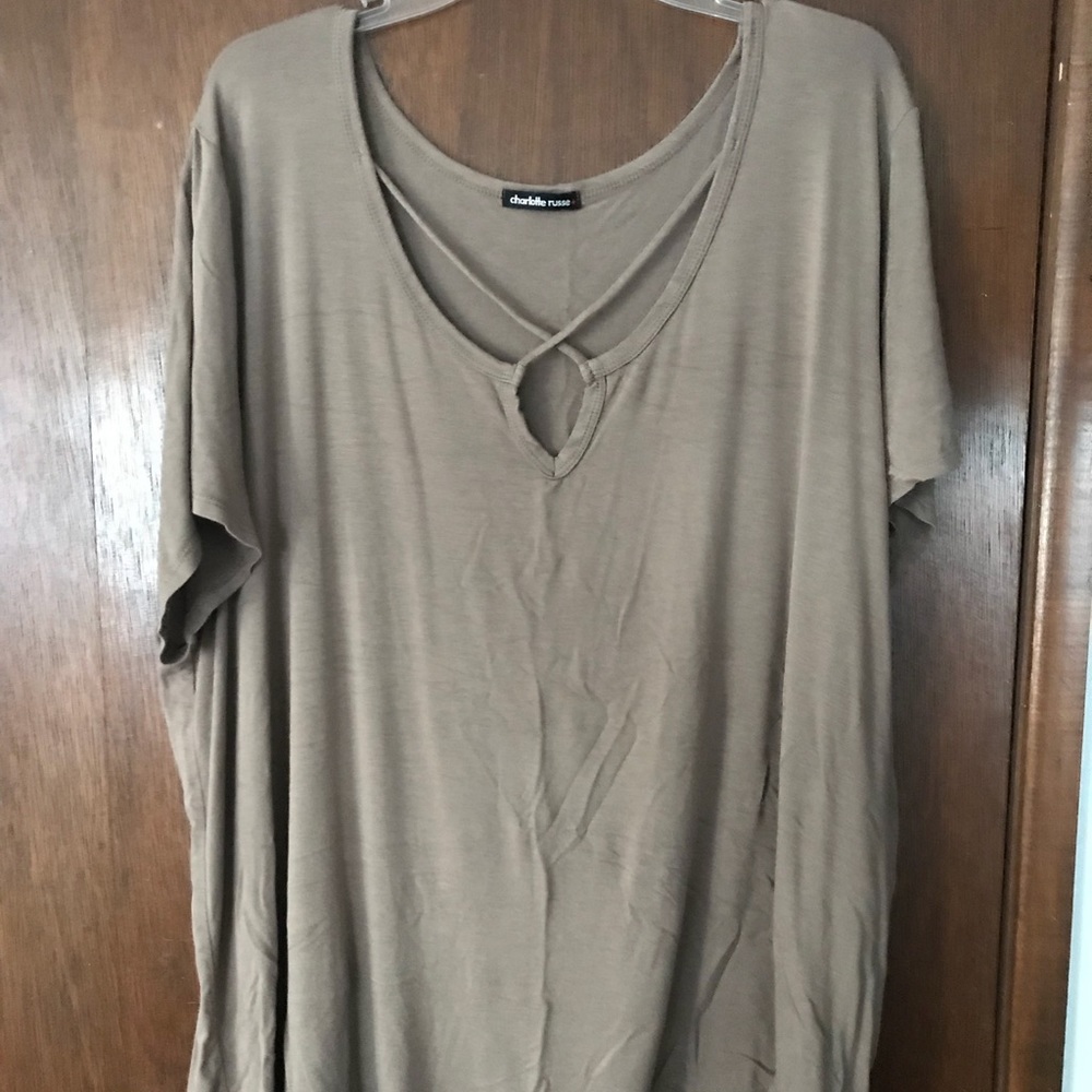 Brown tshirt